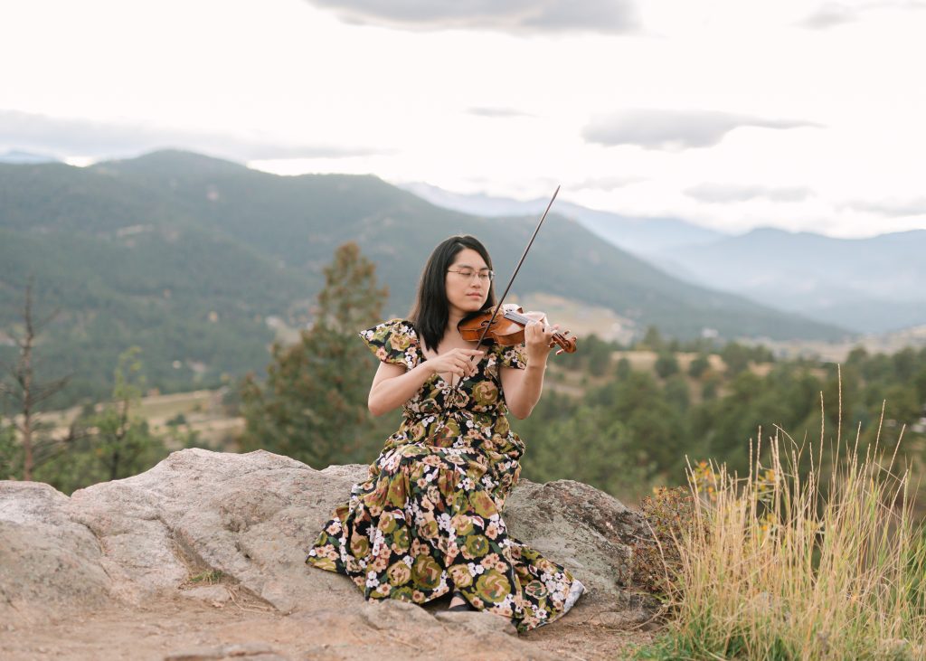 Violinist Julia Taylor