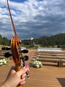 Violinist at wedding ceremony site